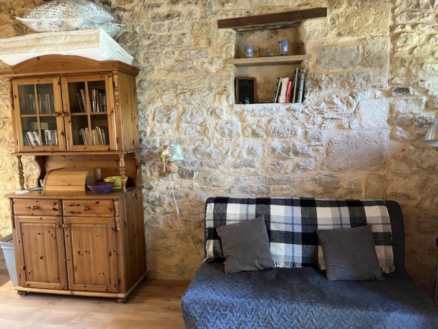 Woonkamer en kast kl